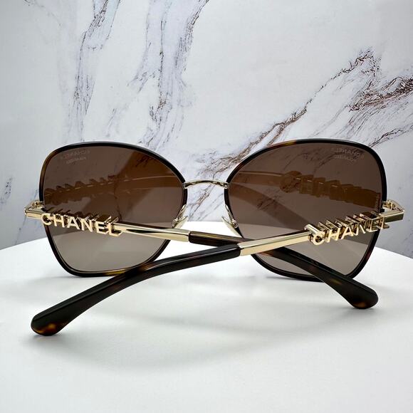 New CHANEL Sunglasses - Picture 9 of 16